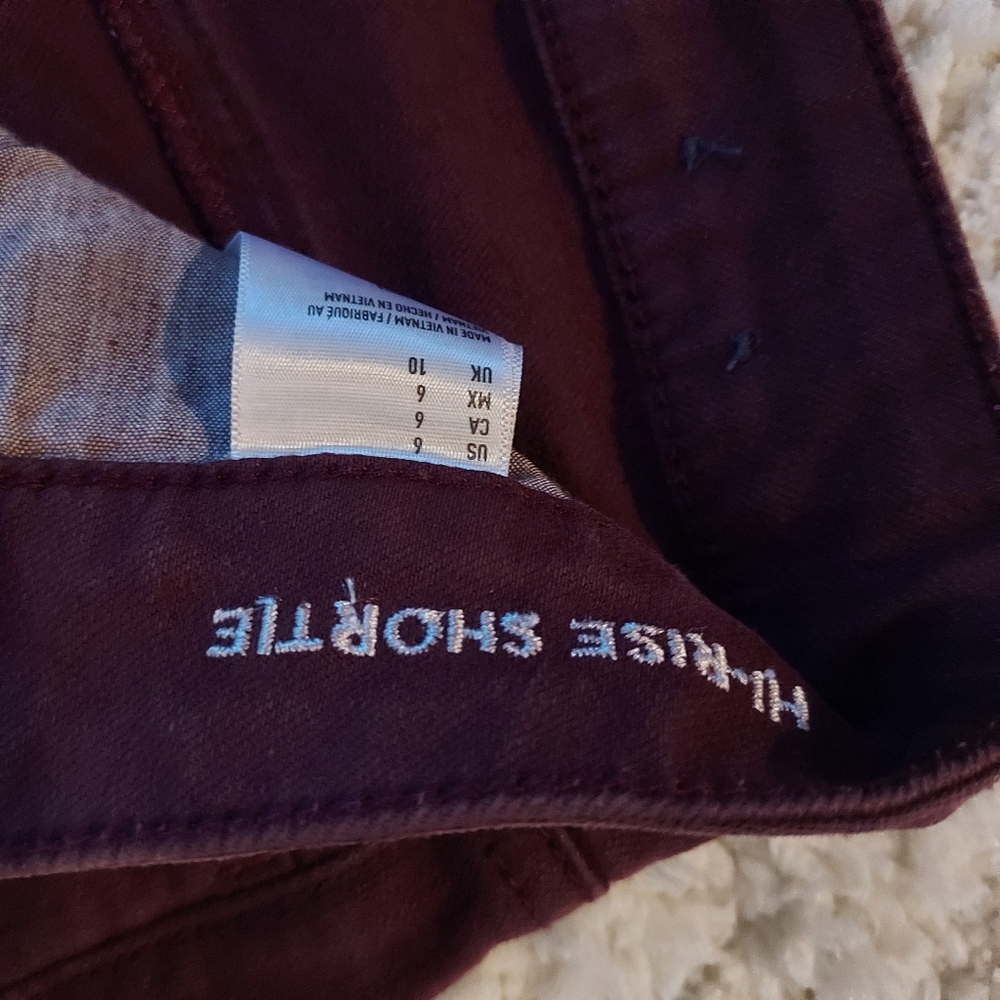 American Eagle Outfitters, size 6, super stretch shorts - Picture 2 of 5